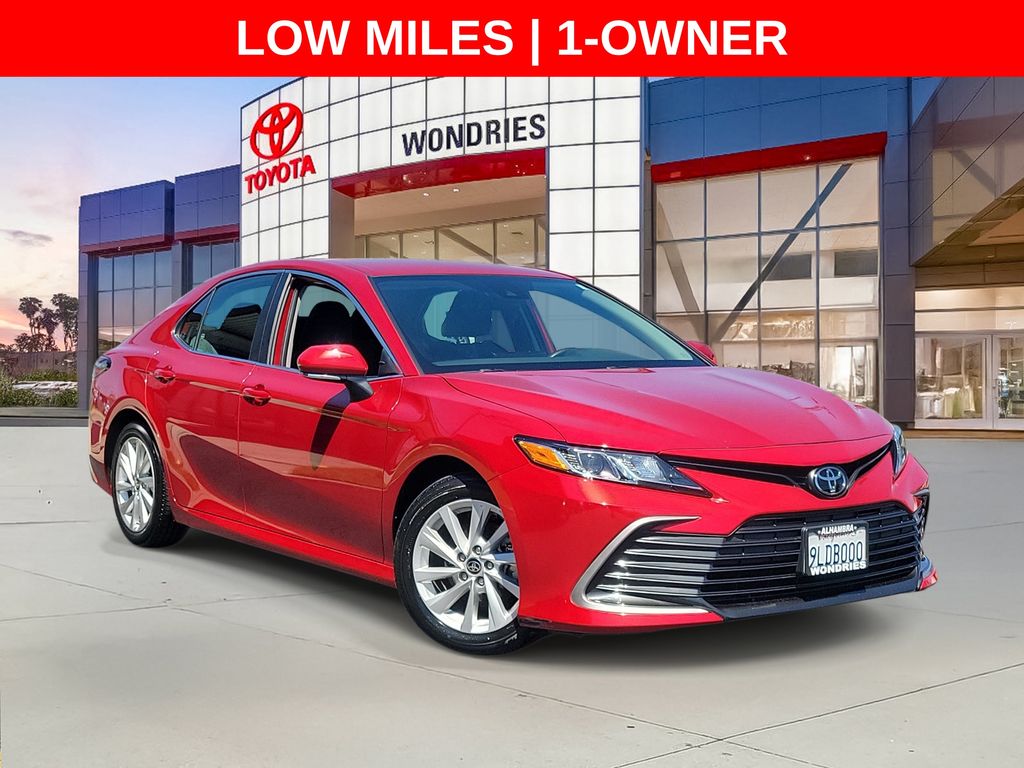 2024 Toyota Camry LE FWD