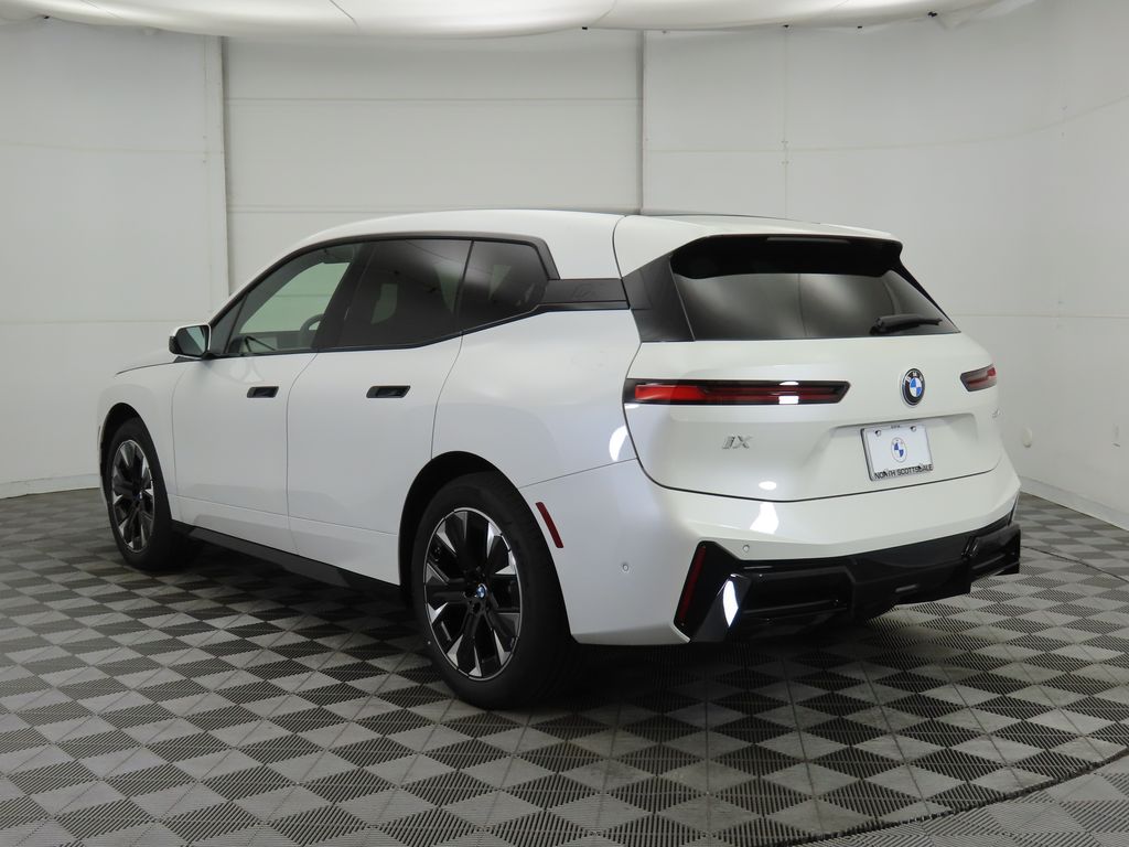 Thumbnail: 2026 BMW iX - 7