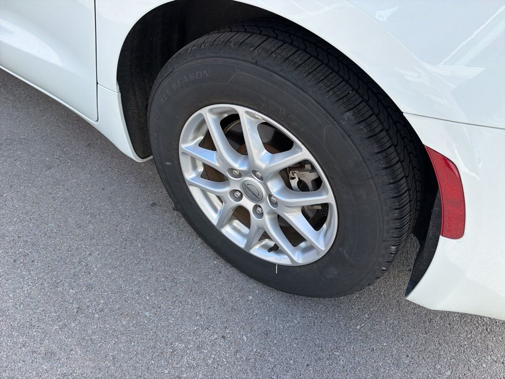 2023 Chrysler Voyager