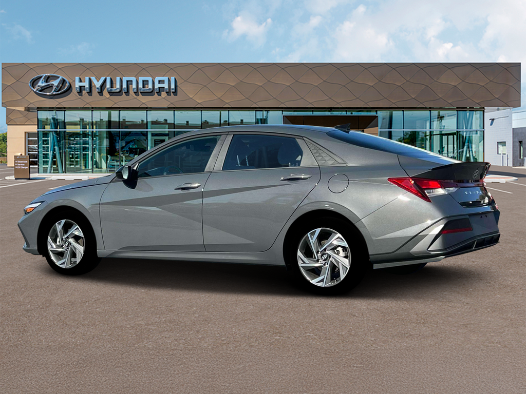 2025 Hyundai Elantra Sport 4