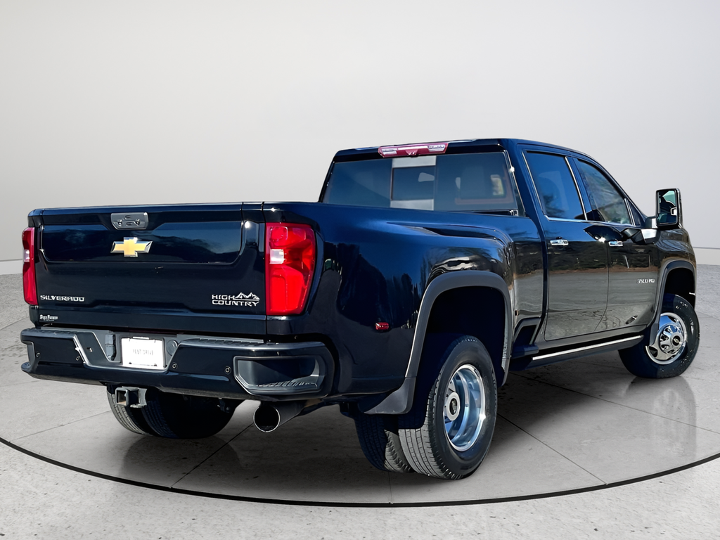 Used 2023 Chevrolet Silverado 3500HD High Country 4D Crew Cab