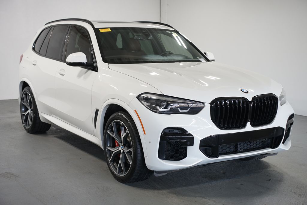 Thumbnail: 2022 BMW X5 - 3