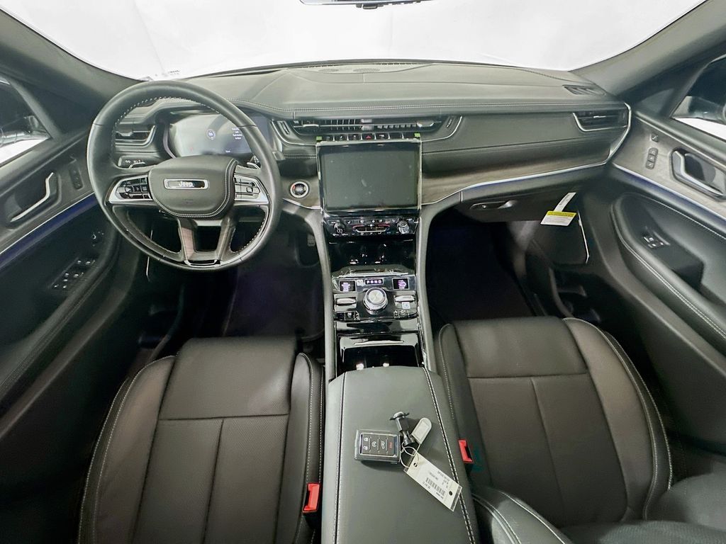 New 2025 White Jeep Overland image 9