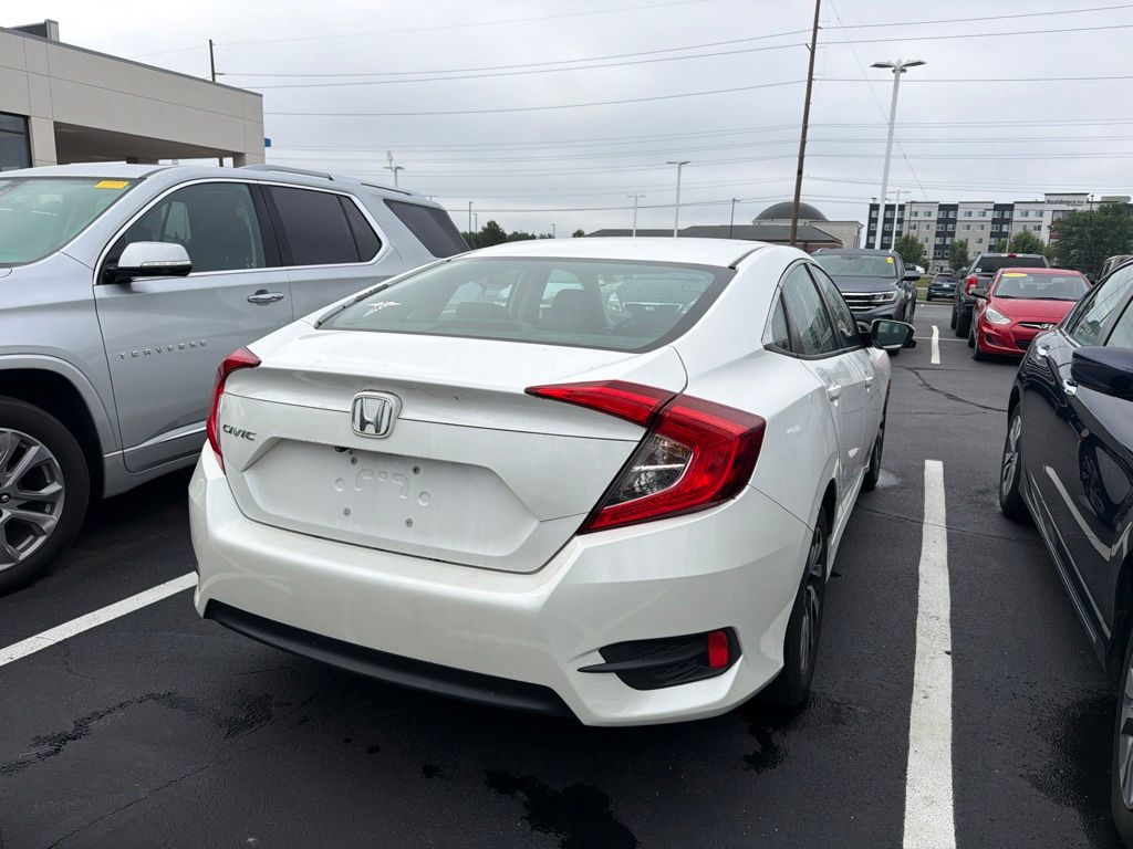 Thumbnail: 2016 Honda Civic - 3