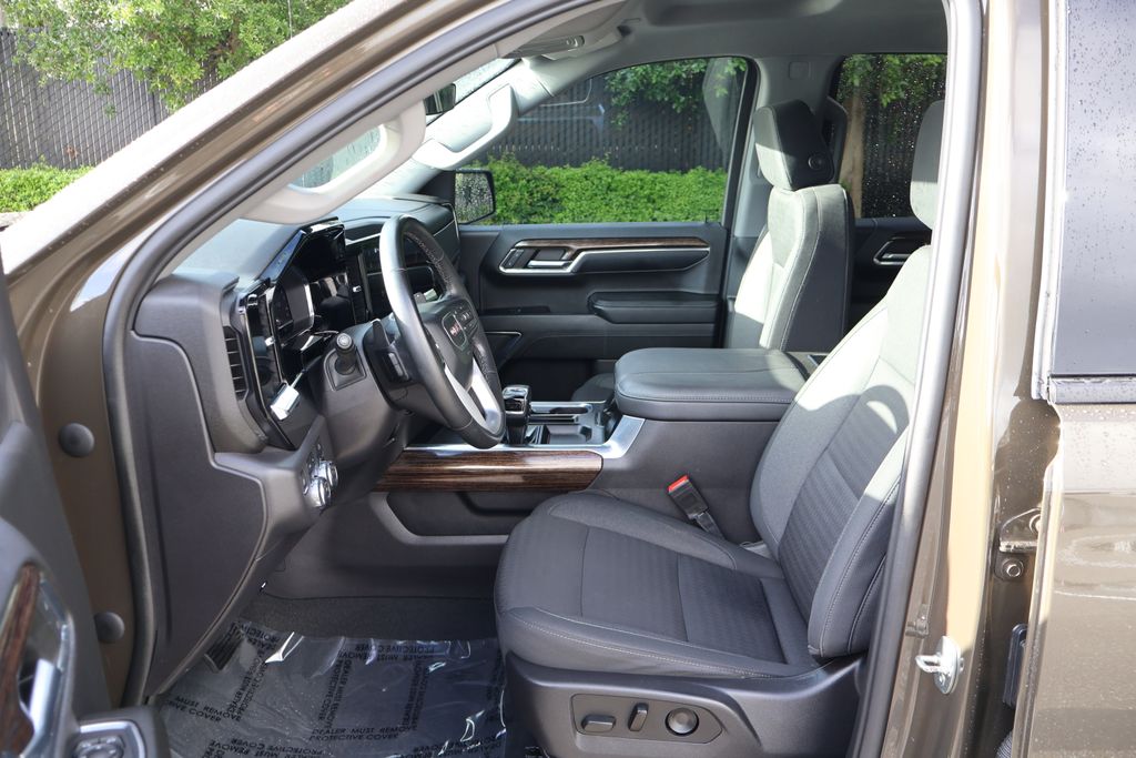 Thumbnail: 2023 GMC Sierra 1500 - 14