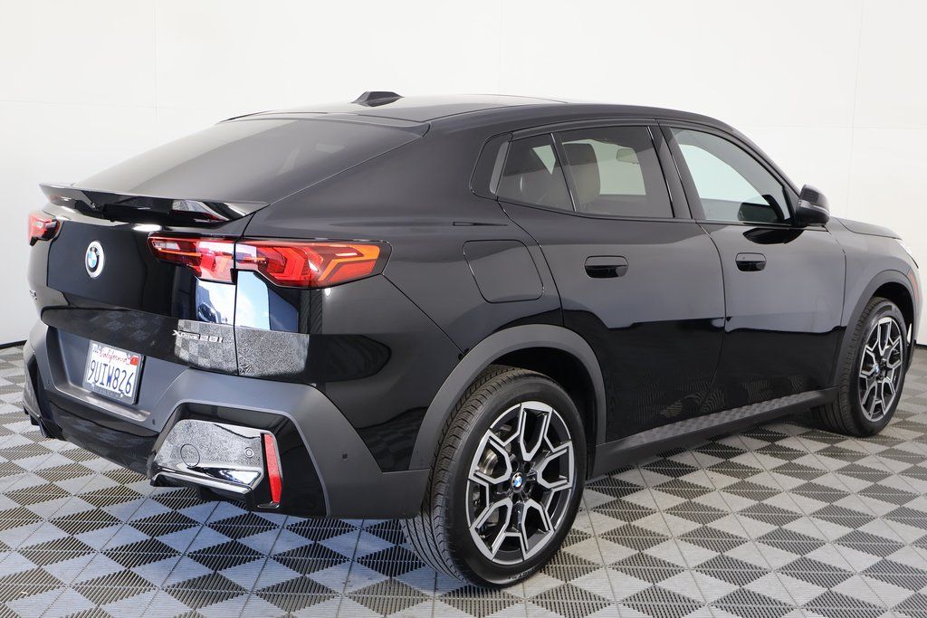 Thumbnail: 2025 BMW X2 - 4