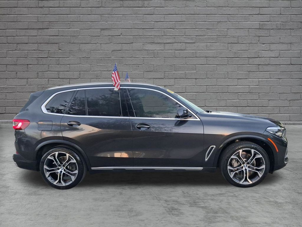 Used 2020 Gray BMW sDrive40i image 11