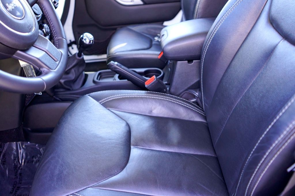 Used Car 2015 Jeep Wrangler  Unlimited Rubicon For Sale Under $20,000 In Taylor, Texas