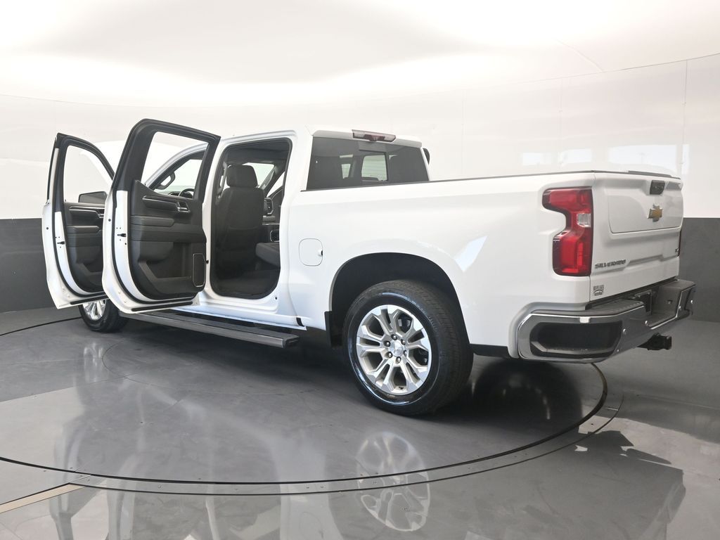 Used 2023 Summit White Chevrolet LTZ image 97