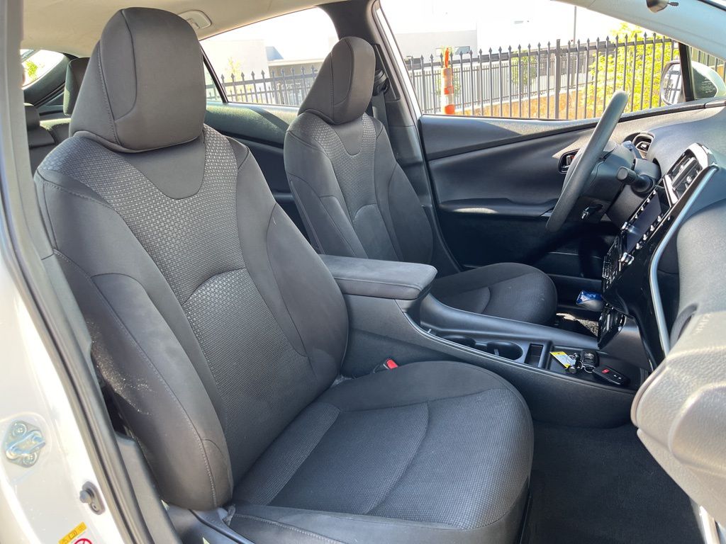 Thumbnail: 2021 Toyota Prius - 30