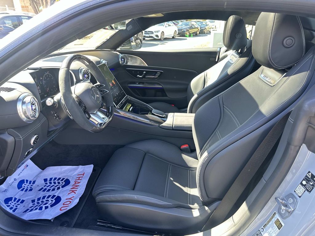 Thumbnail: 2026 Mercedes-Benz AMG GT - 10