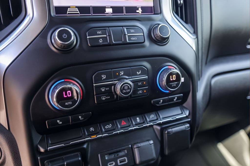 Used 2020 Silver Chevrolet LT image 19