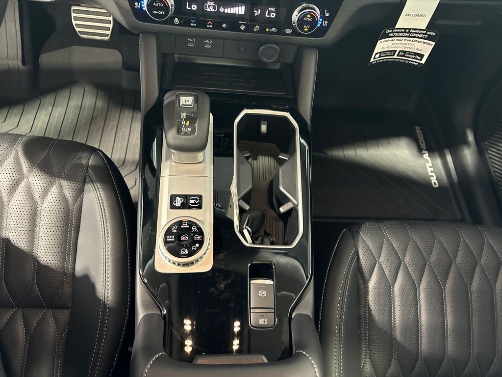New 2026 Mitsubishi Outlander PHEV SUV
