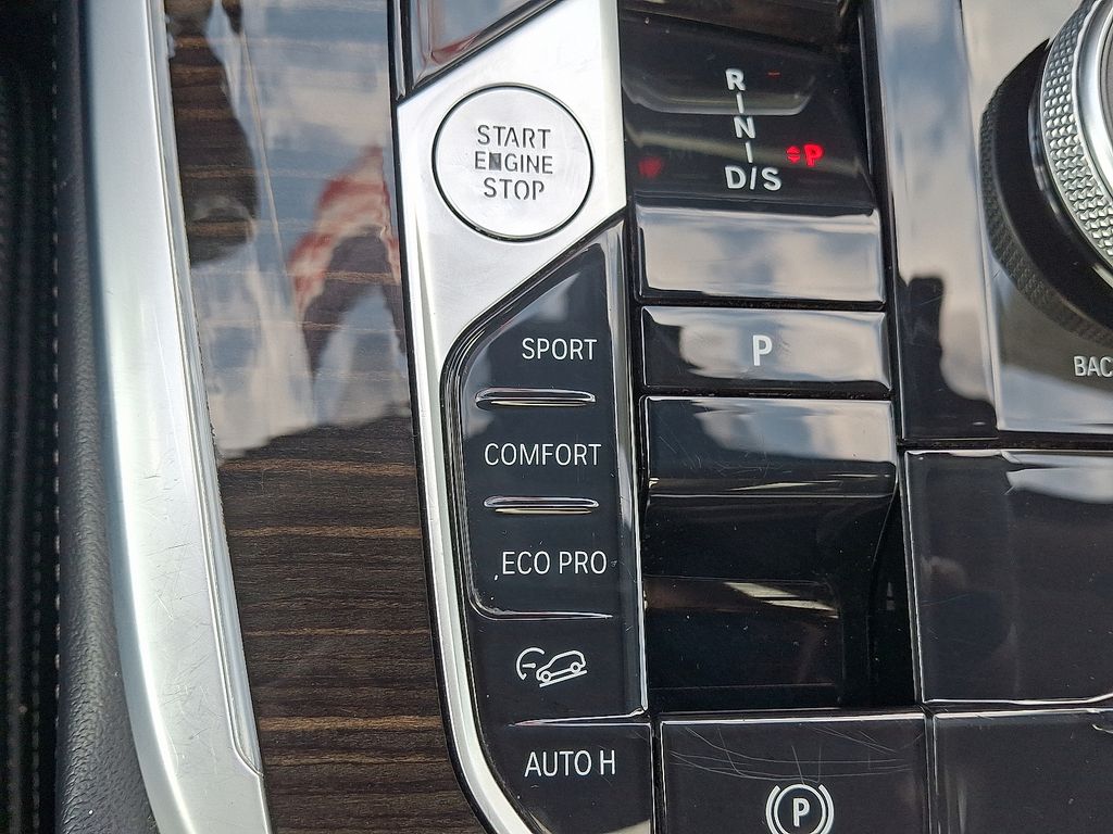 Thumbnail: 2023 BMW X7 - 22