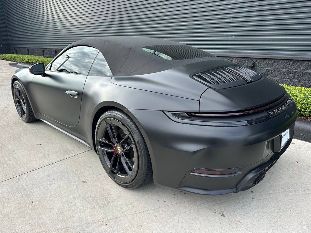 Thumbnail: 2025 Porsche 911 - 3