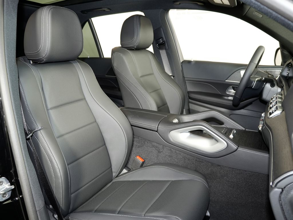 new 2026 Mercedes-Benz GLE car, priced at $71,680