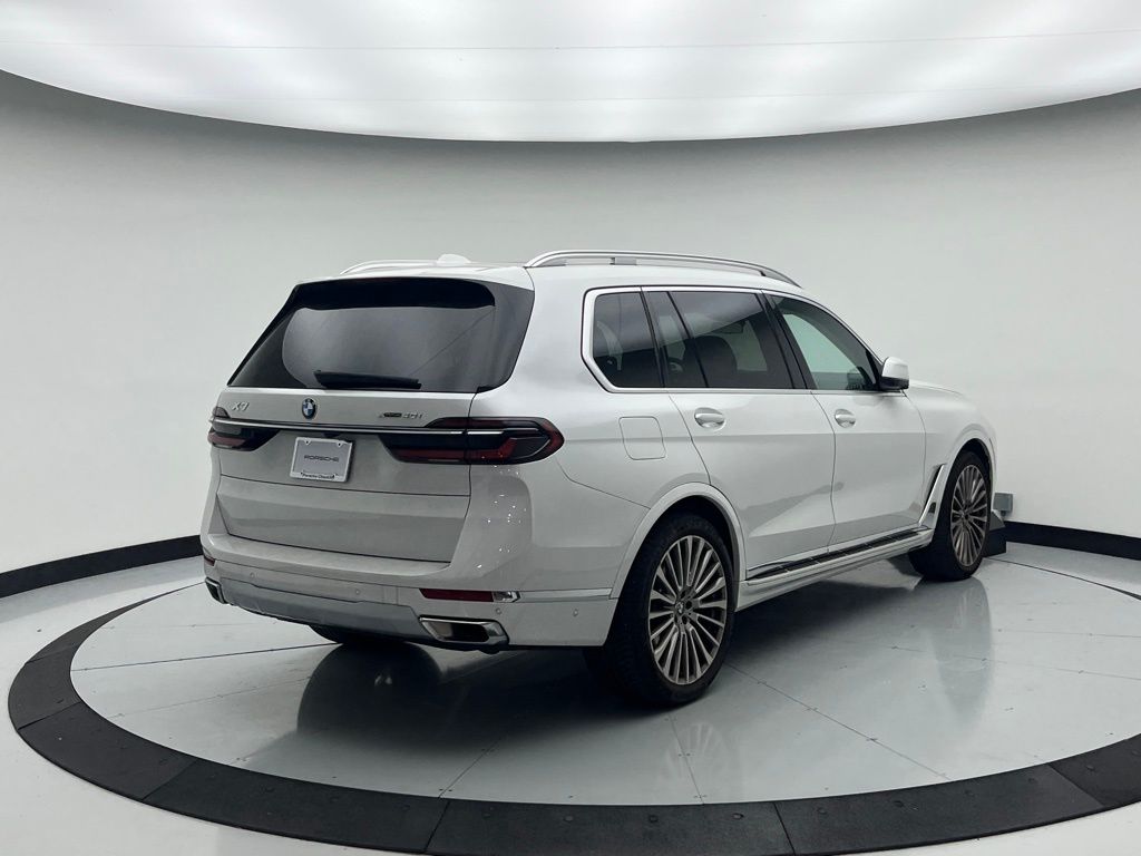 Thumbnail: 2023 BMW X7 - 5