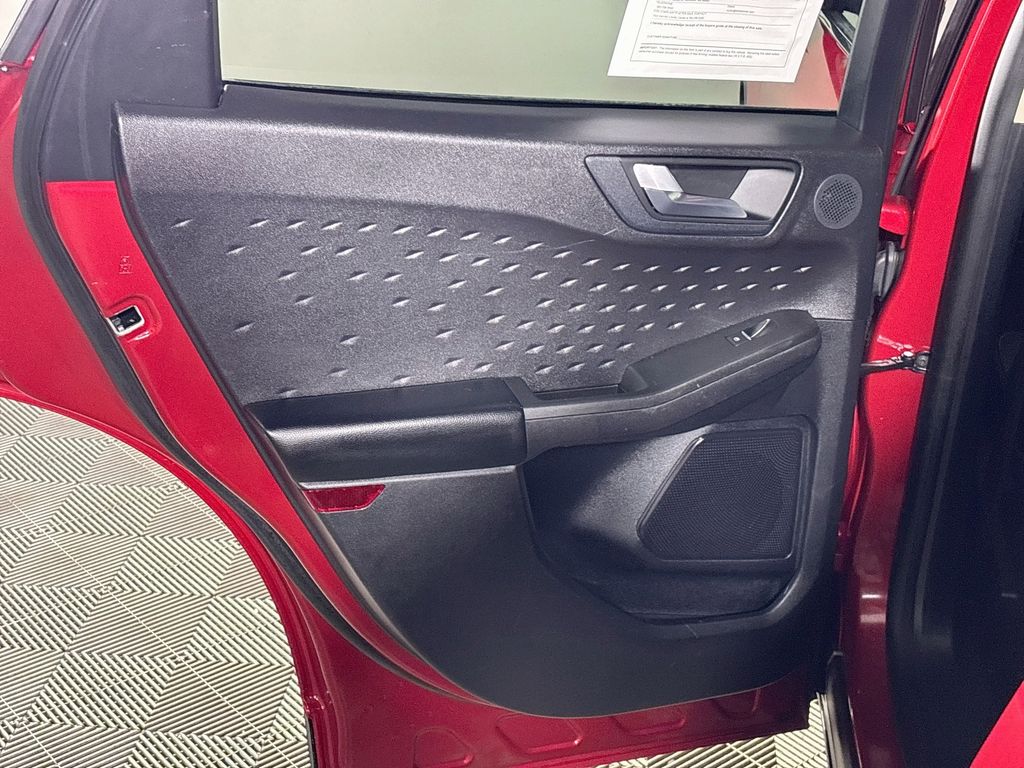 2020 Ford Escape Hybrid Titanium