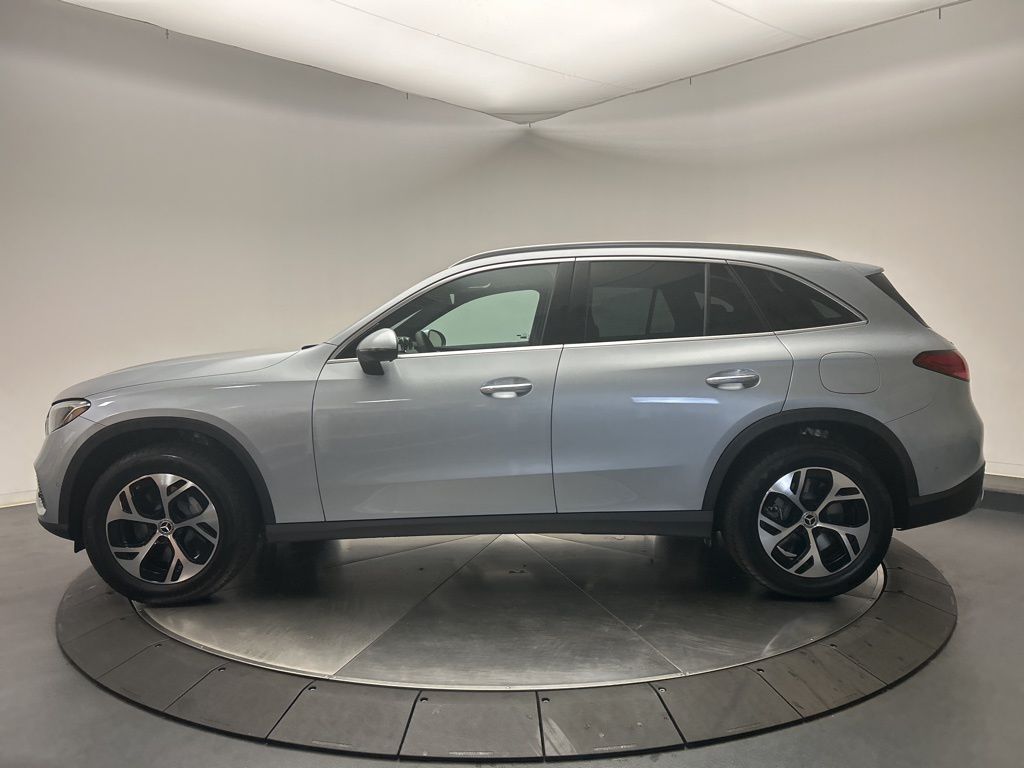 Thumbnail: 2026 Mercedes-Benz GLC - 4