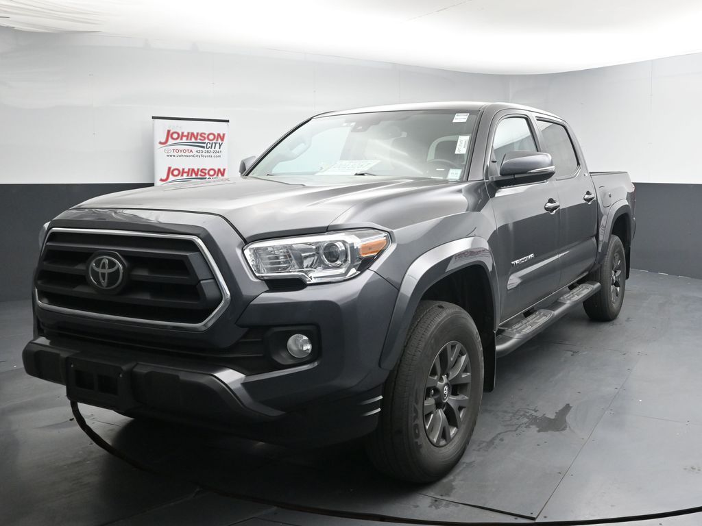 View vehicle photo 4