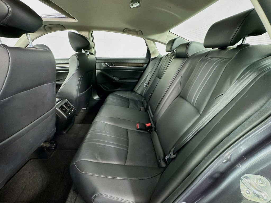 Used Car 2021 Honda Accord Hybrid  Ex-l For Sale Under $30,000 In Austin, Texas