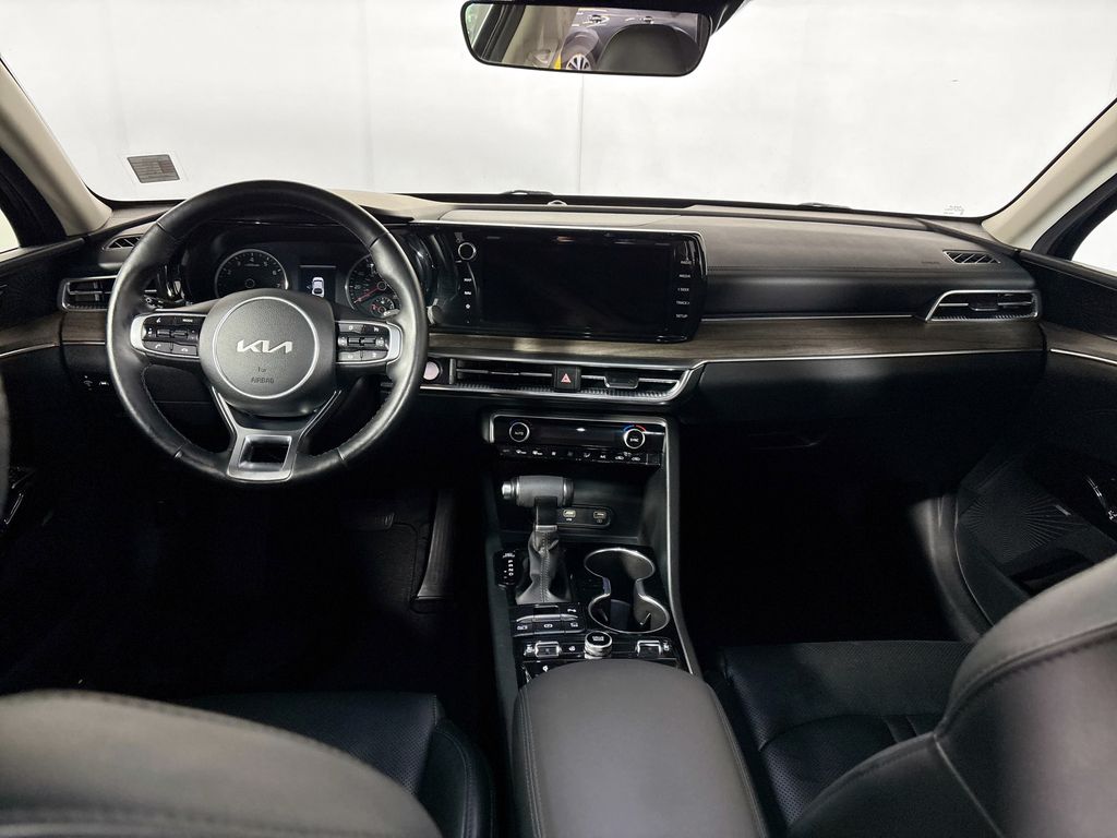 2022 Kia K5 EX
