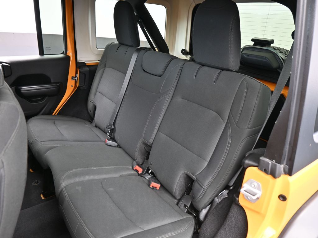 Used 2018 Hellayella Clearcoat Jeep Unlimited Sport S image 33