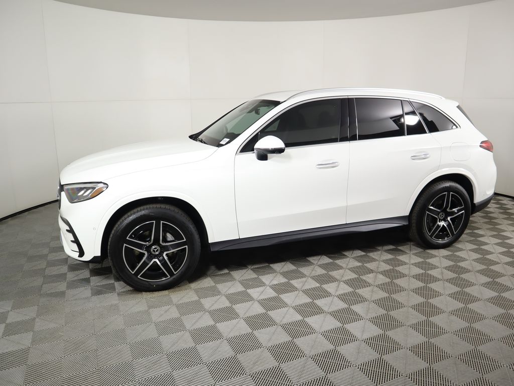 2025 Mercedes-Benz GLC 350 8