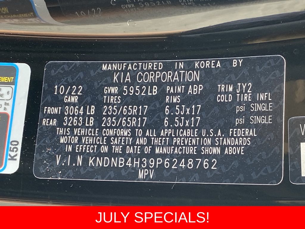 Used 2023 Kia Carnival Van