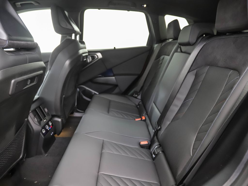 Thumbnail: 2026 BMW X3 - 21