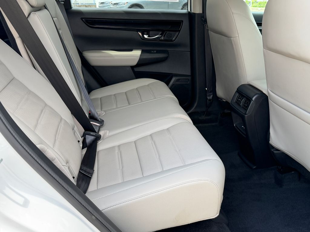 2025 Honda CR-V LX - Photo 15