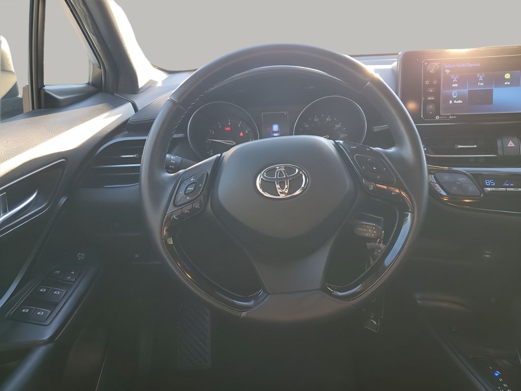 Used Car 2018 Toyota C-hr  Xle For Sale Under $15,000 In Austin, Texas