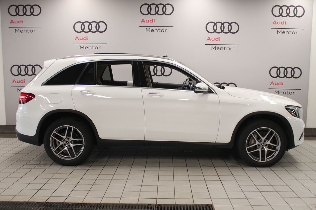 Thumbnail: 2017 Mercedes-Benz GLC - 7