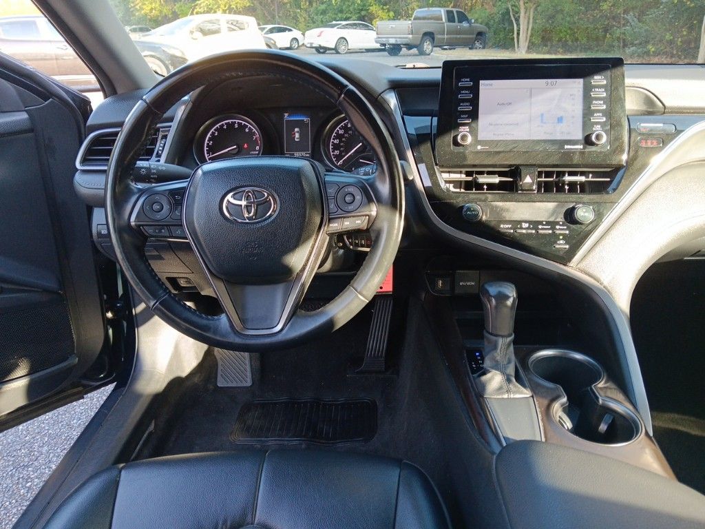 2021 Toyota Camry SE 13