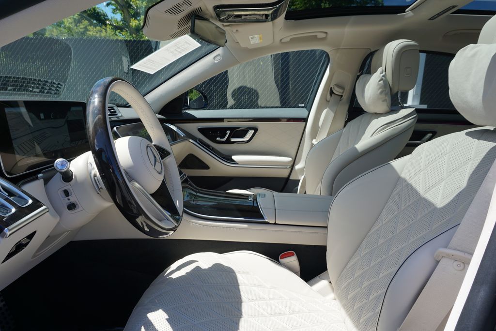 Thumbnail: 2024 Mercedes-Benz S-Class - 26