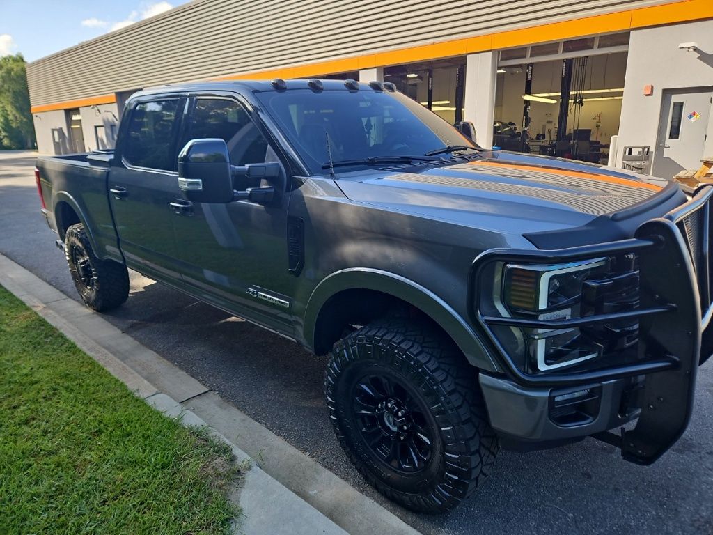 2022 Ford F-250 Lariat 4x4 Crew Cab 6-3/4' Box's photo