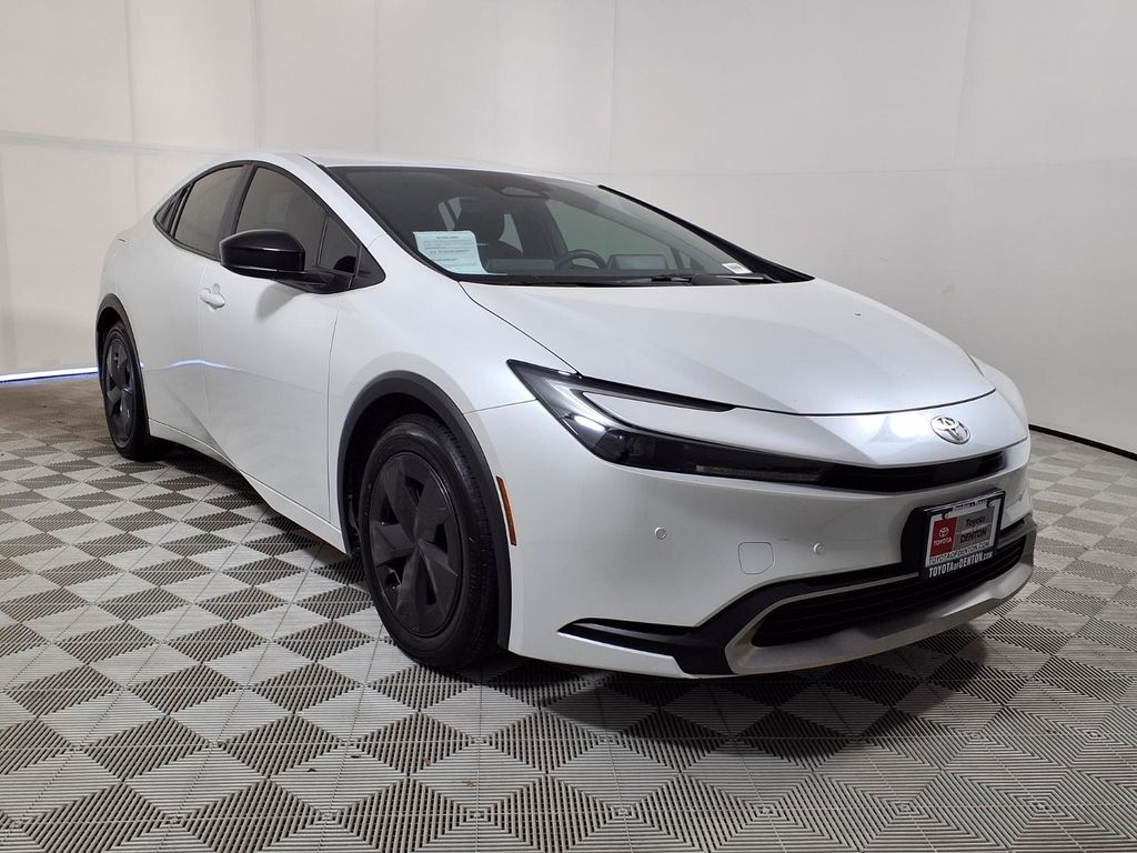 2026 Toyota Prius Plug-In Hybrid SE FWD