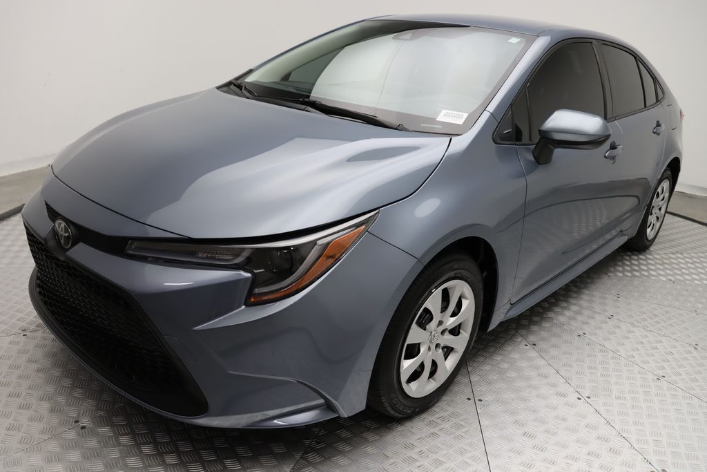 2022 Toyota Corolla LE 2