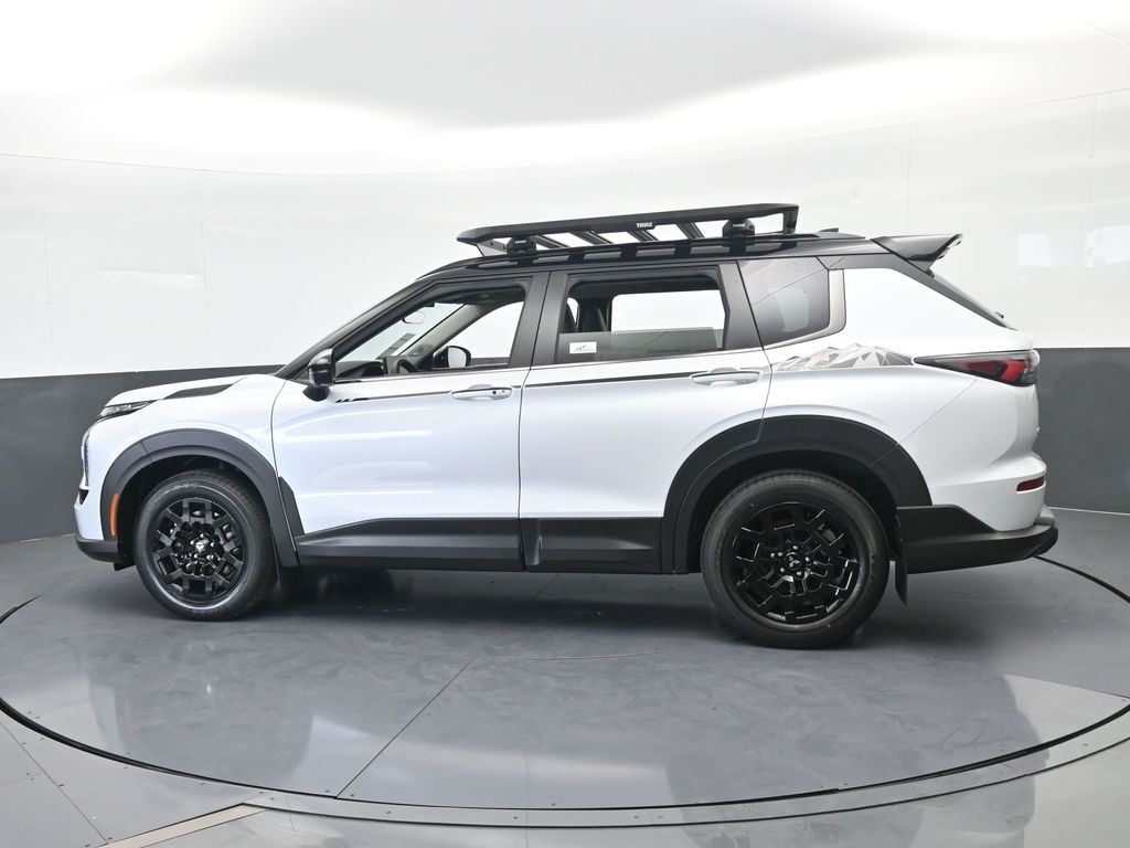 New 2026 White Mitsubishi Trail Edition image 3