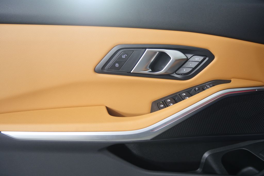 Thumbnail: 2026 BMW 3 Series - 8