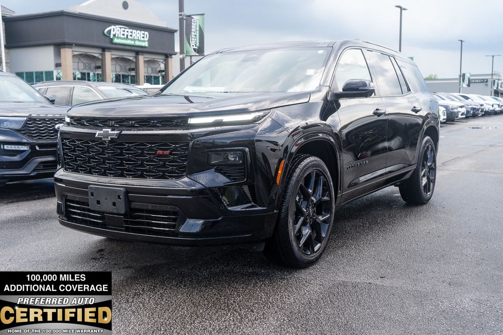 Black 2026 Chevrolet Traverse SUV / Crossover Four-Wheel Drive 8-Speed Automatic