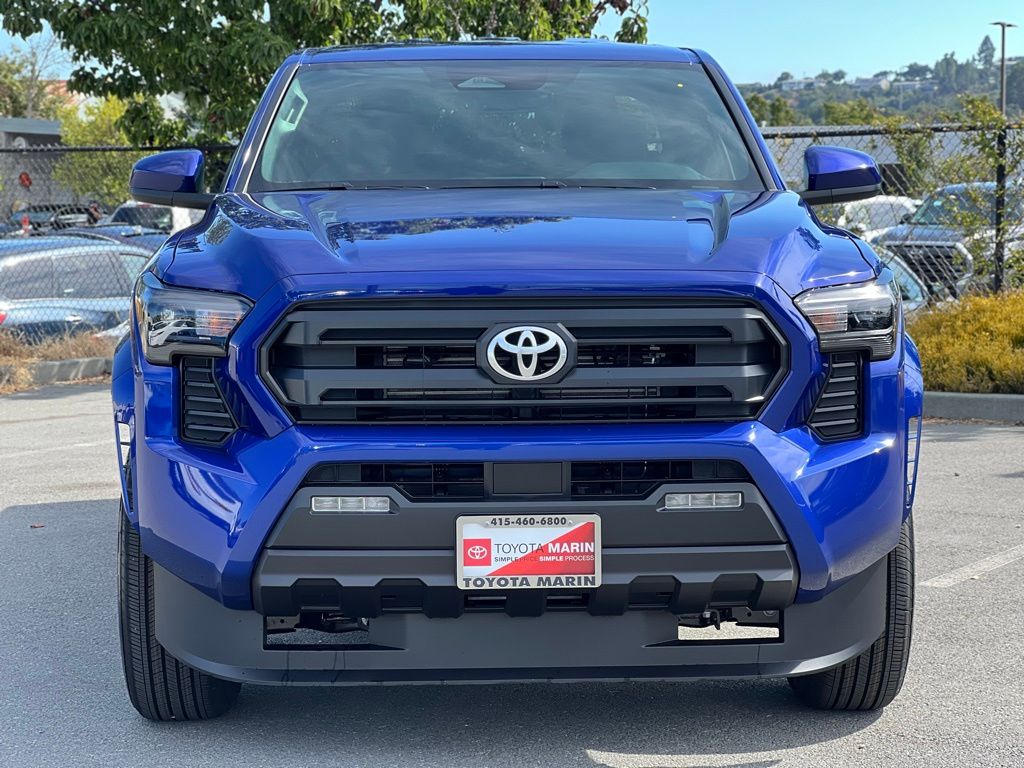 2025 Toyota Tacoma SR5 Double Cab photo 8
