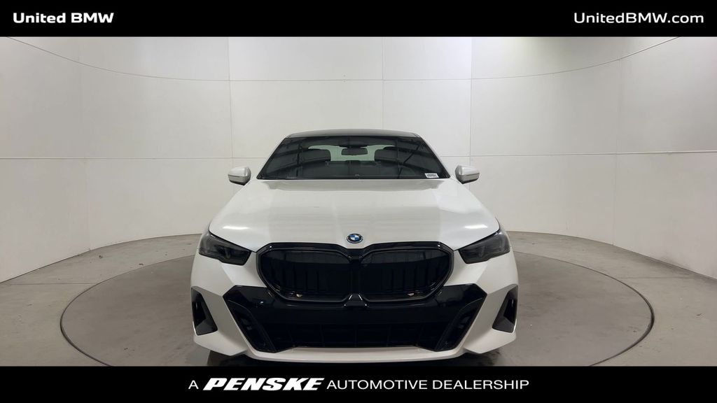 Thumbnail: 2026 BMW 5 Series - 3
