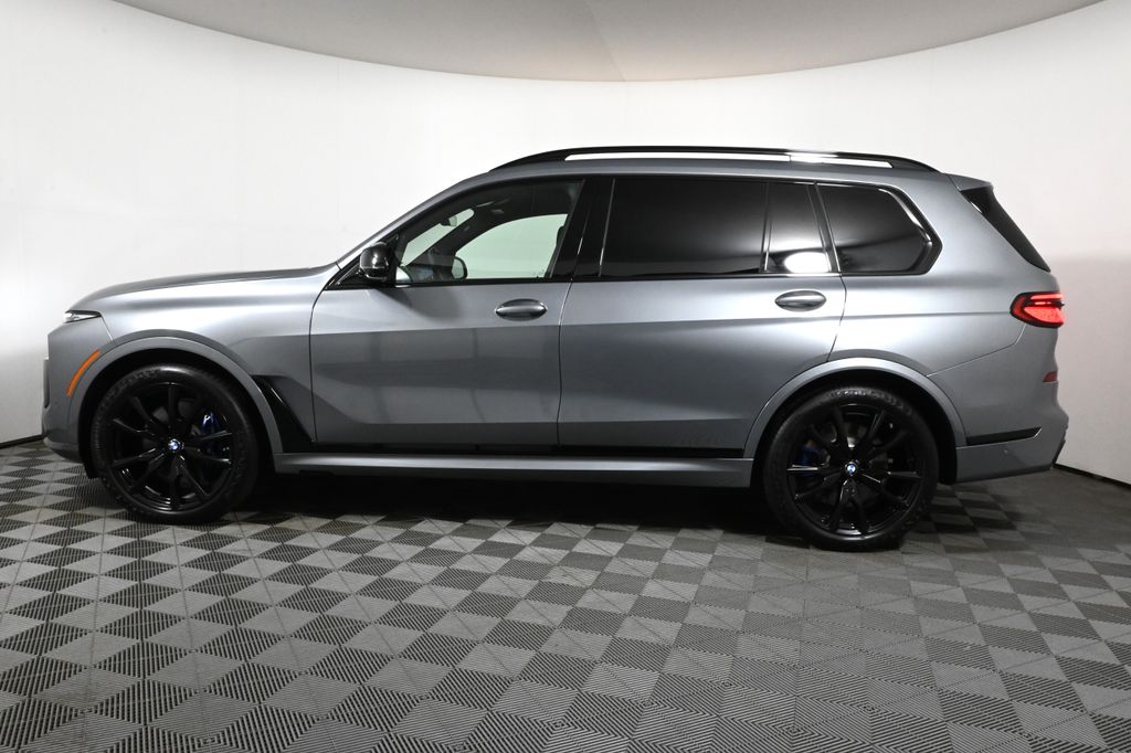 2024 BMW X7 M60i 2