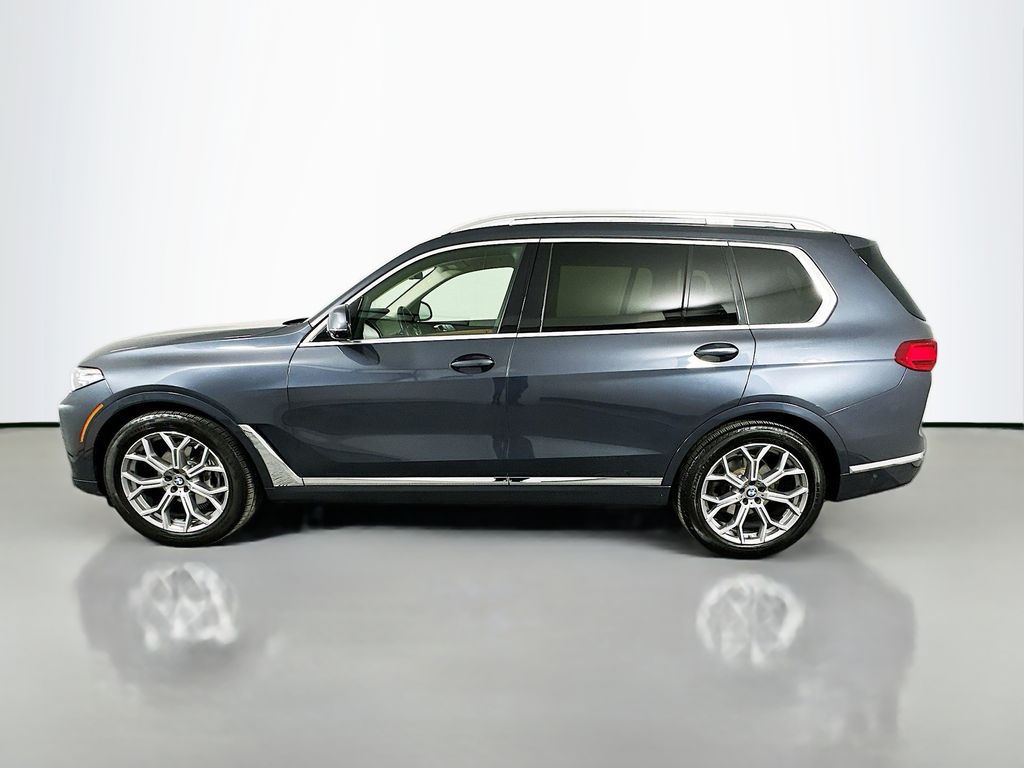 Thumbnail: 2021 BMW X7 - 8
