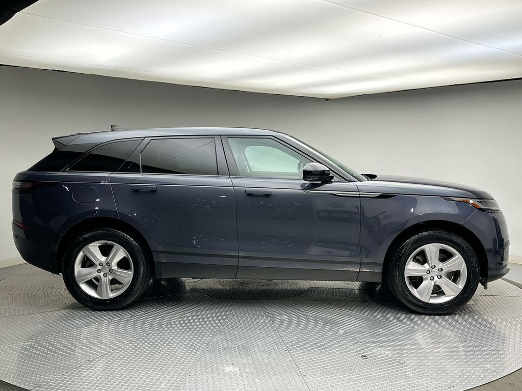 Thumbnail: 2025 Land Rover Range Rover Velar - 4