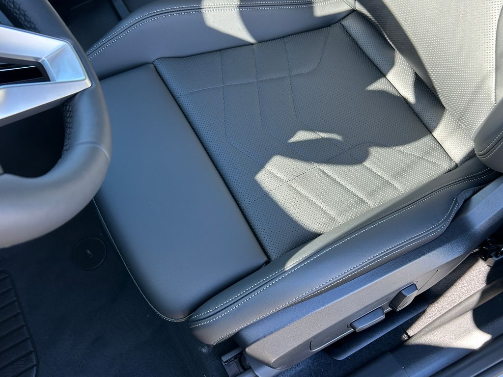 Thumbnail: 2026 BMW X1 - 15