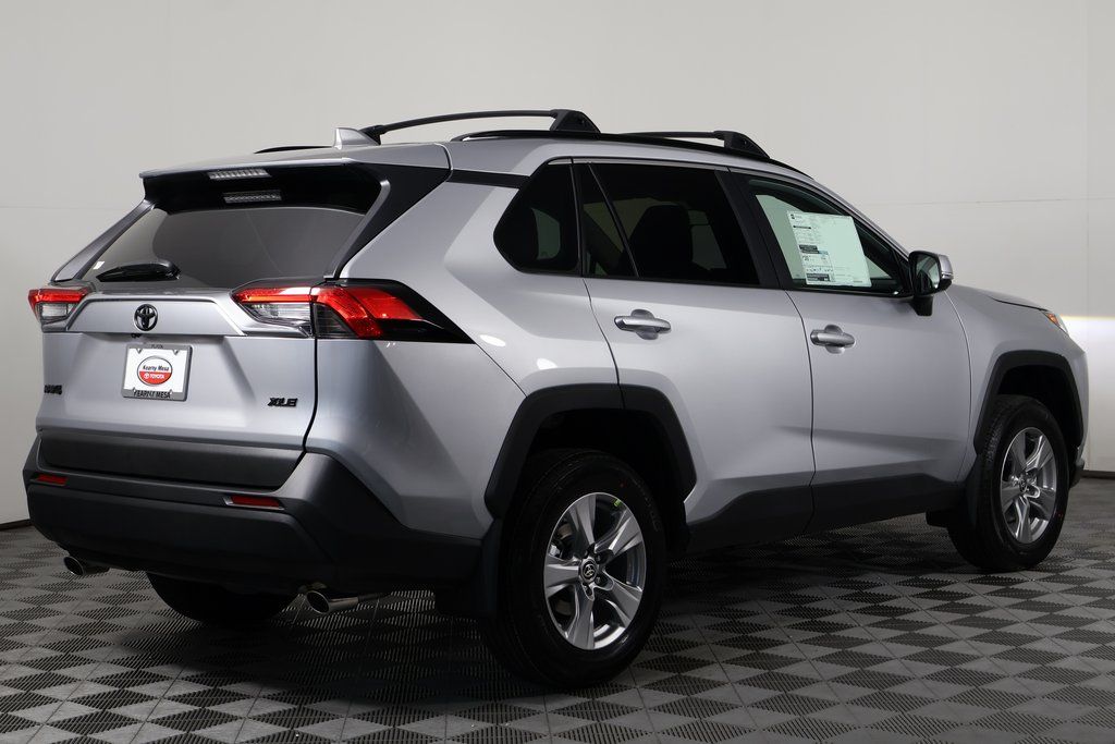 Thumbnail: 2025 Toyota RAV4 - 2