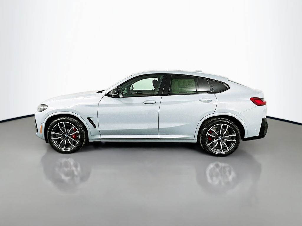 Thumbnail: 2025 BMW X4 - 8