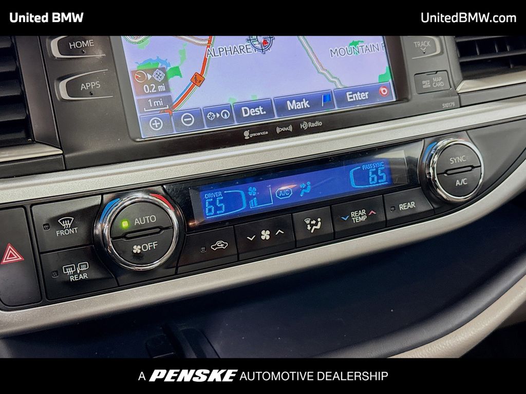 Thumbnail: 2017 Toyota Highlander - 11